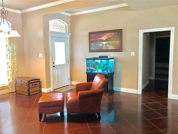 3rd image of 1106 Oak Bend Dr