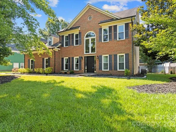 6604 Mimosa St, Indian Trail, NC 28079