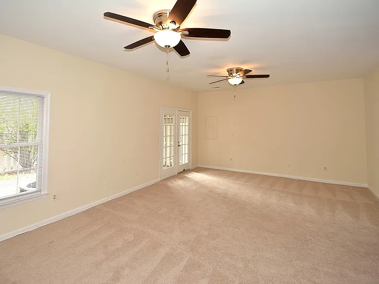 9425 Van Arsdale Dr — Photo 19
