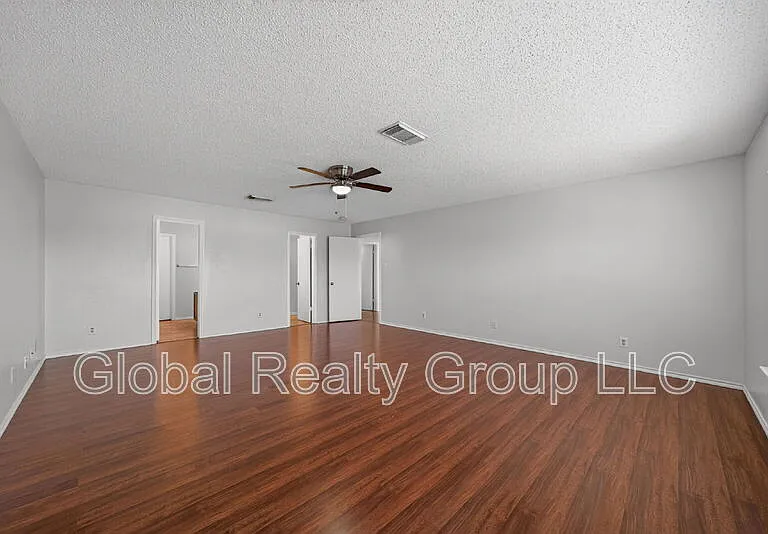 7702 Fairton Pl — Photo 24