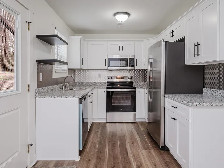 70 Powers Blvd — Photo 11