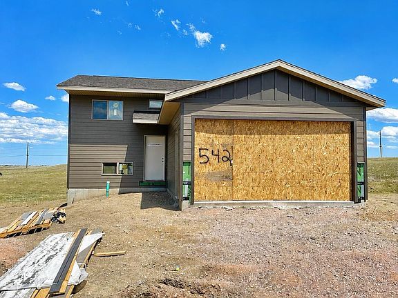 3rd image of 542 Denali Dr