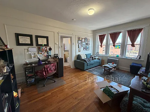 70 Chiswick Rd Photo 1