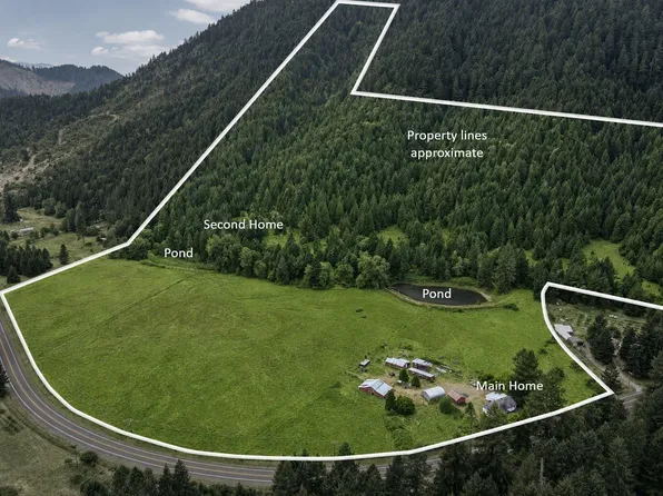 5586 Upper Cow Creek Rd, Azalea, OR 97410