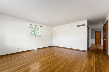 5046 Heathmoor Drive - 1 — Photo 3