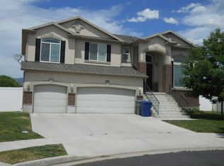 540 Stockbridge Cir, North Salt Lake, UT 84054