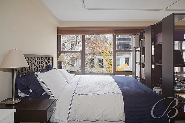 Sold by Bellmarc Realty | media 1