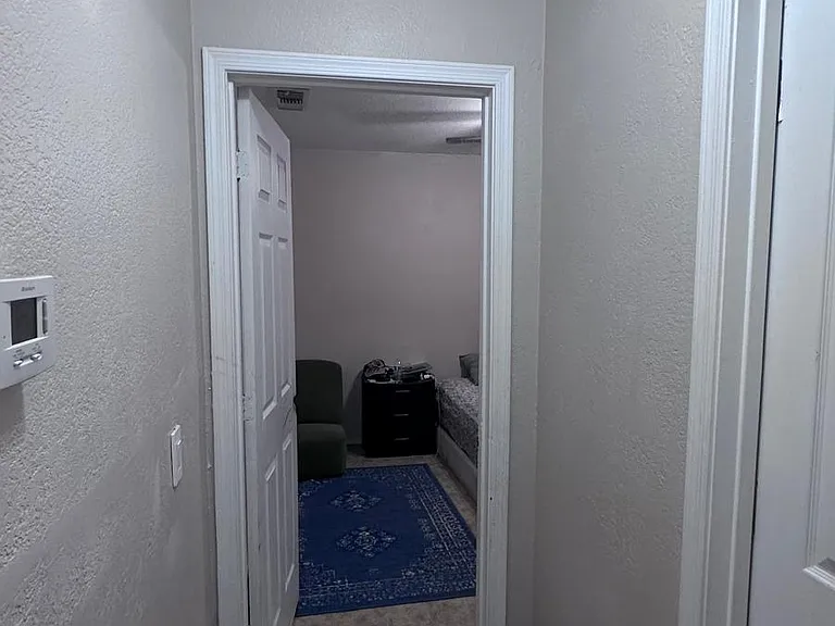 13145 W Desert Ln — Photo 3