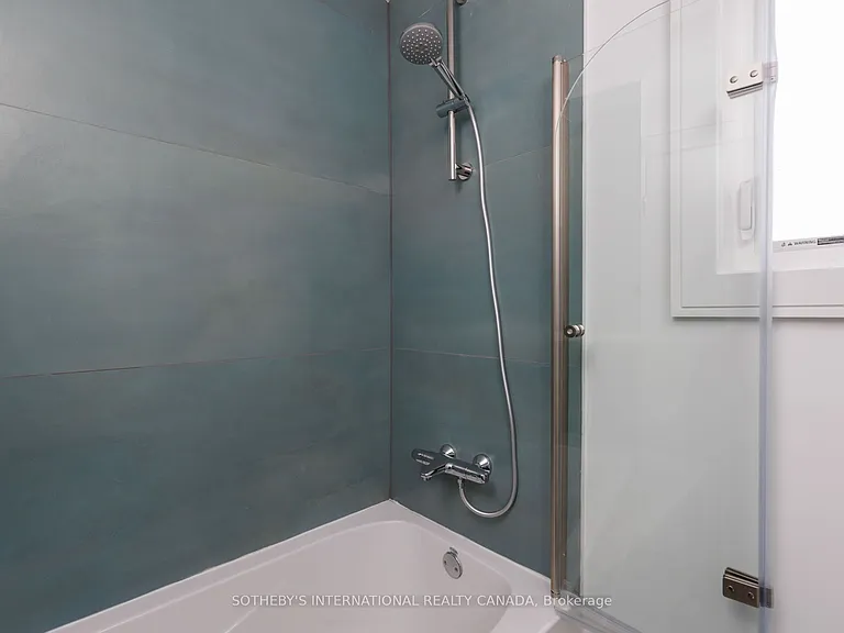 159 Humbervale Blvd — Photo 37