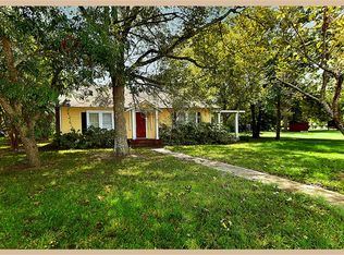 581 Front St, New Waverly, TX 77358