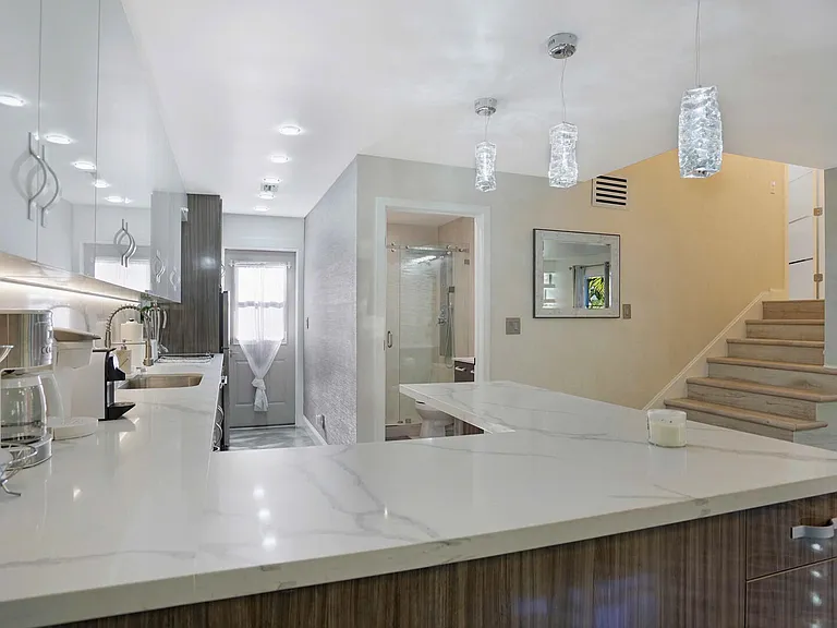 2249 Lazy Ln — Photo 9