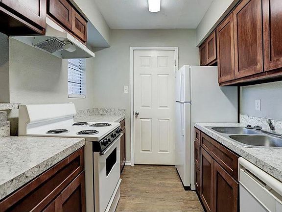 4th image of 9550 Deering Dr APT 305