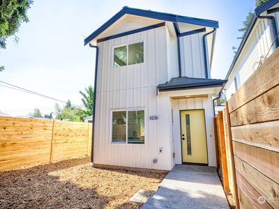 9236 Evanston Avenue N, Seattle, WA, 98103