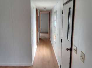 14876 Washington Rd TRAILER 136, West Burlington, IA 52655
