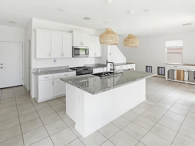 6815 W Encinas Ln — Photo 20