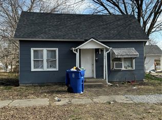 104 G St NE, Miami, OK 74354