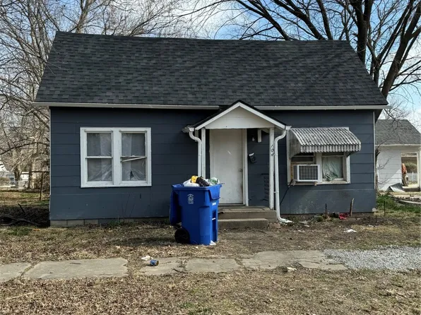 104 G St NE, Miami, OK 74354