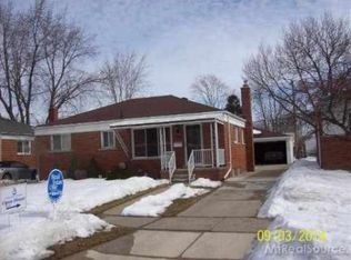 28942 Joan St, Saint Clair Shores, MI 48081
