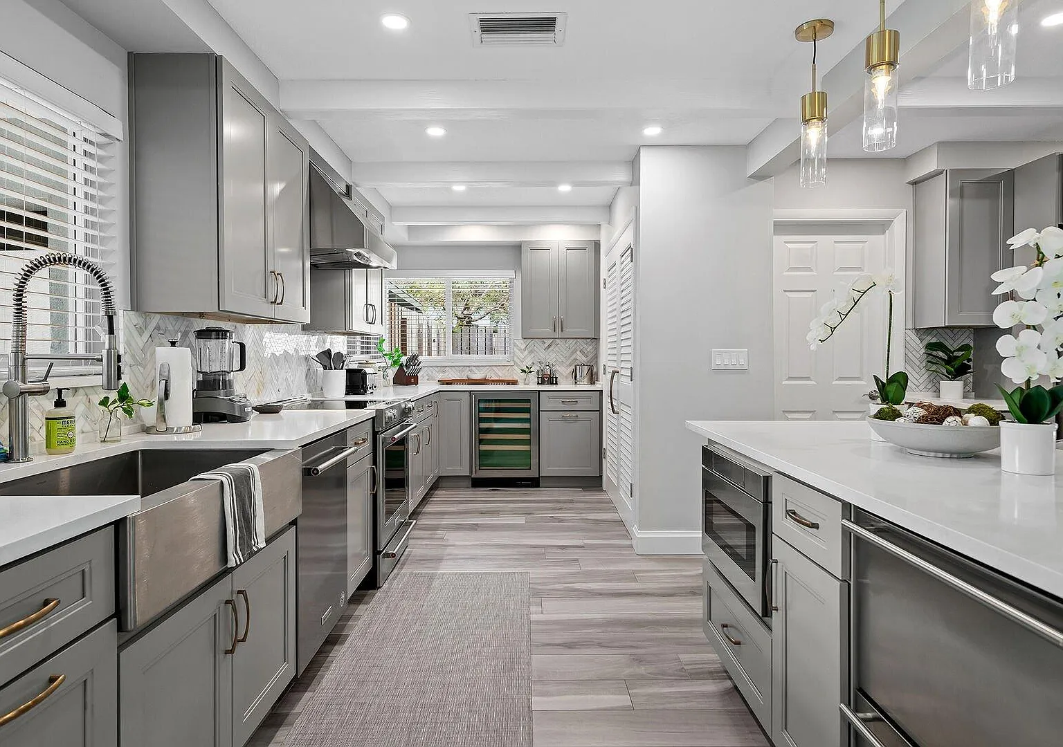 3 bed, $8,000 — Photo 4