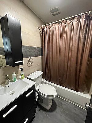 4th image of 354 Vernon Ave APT 3