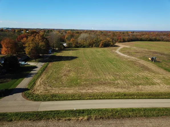 7 N Division St, Granville, IL 61326