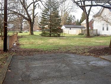 2nd image of 30 Ross Dr