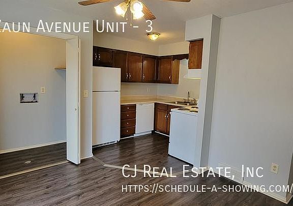 3rd image of 715 NW Zaun Ave #3