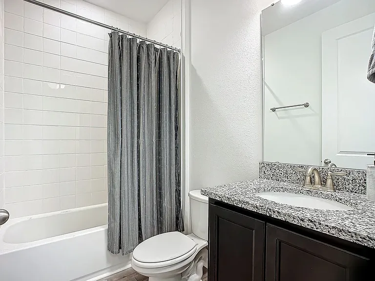1317 Sterling Pointe Dr — Photo 17