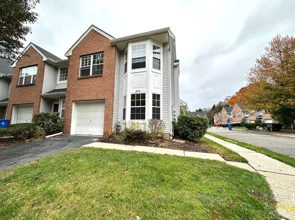 254 Deep Brook Ct, Piscataway, NJ 08854
