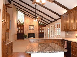 1016 Ridgewood Dr NE, Lenoir, NC 28645
