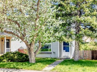 48 W Millcrest Way SW, Calgary, AB T2Y 2J4