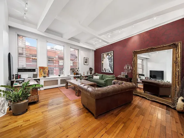 100 Hudson St APT 5A, Manhattan, NY 10013