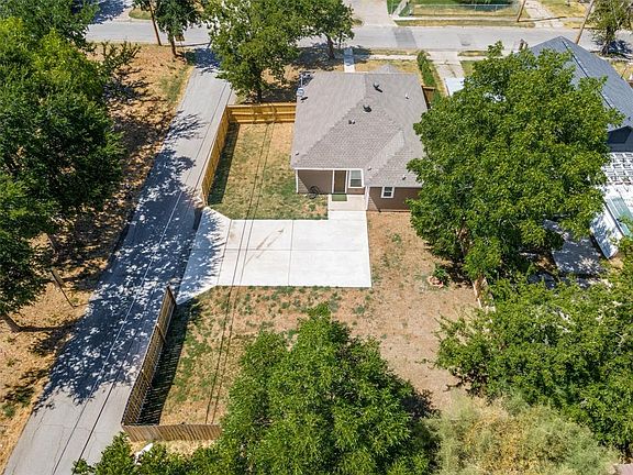 2nd image of 3537 Caddo St