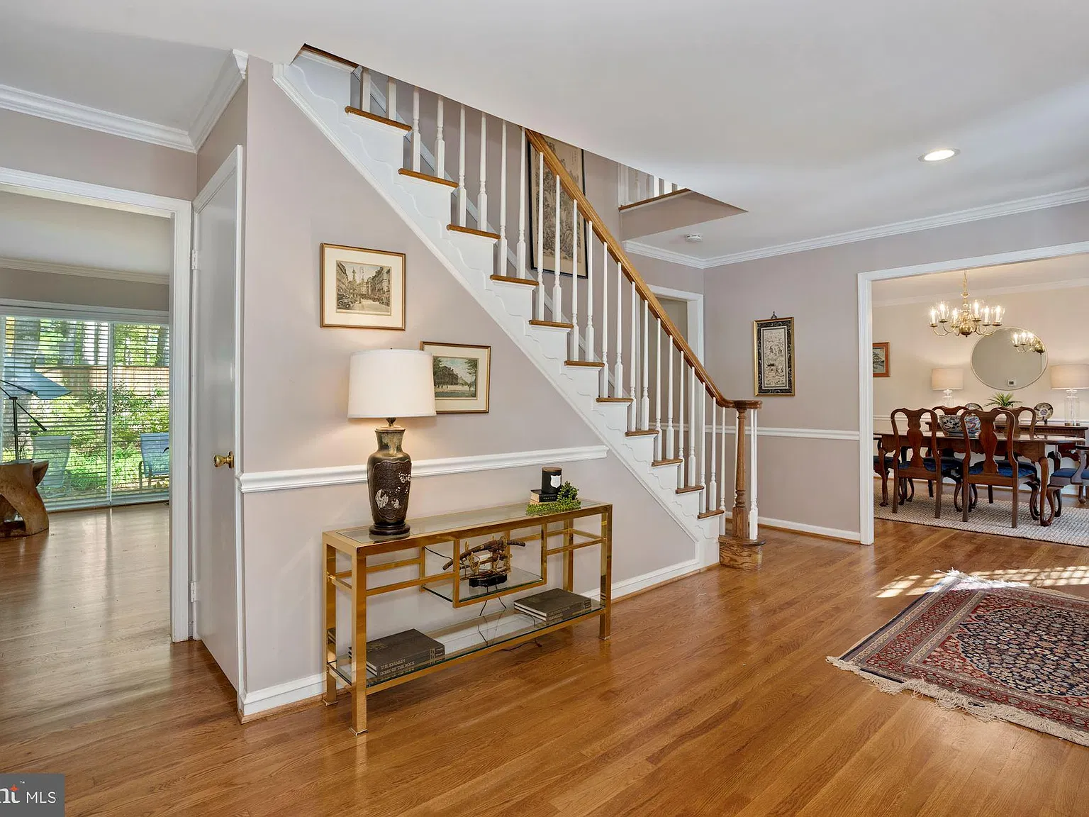 6 bed, 4.5 bath, 4607 sqft, $6,100 — Photo 3