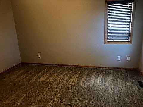 4th image of 3904 35th Ave NW