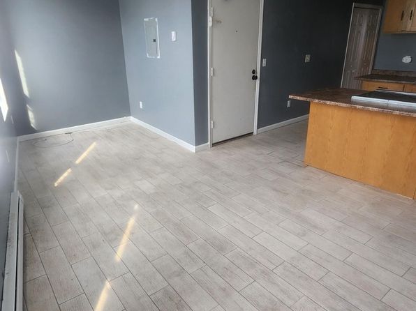 1 Myrtle Ave FLOOR 3