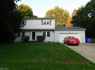 3910 Grace Dr, Kent, OH 44240