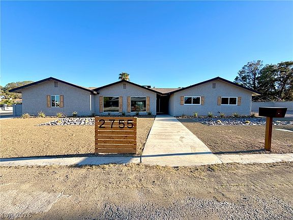 3rd image of 2755 S Torrey Pines Dr