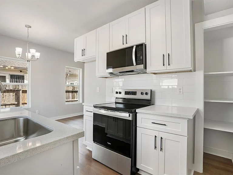 1115 Hogan St #1 — Photo 11