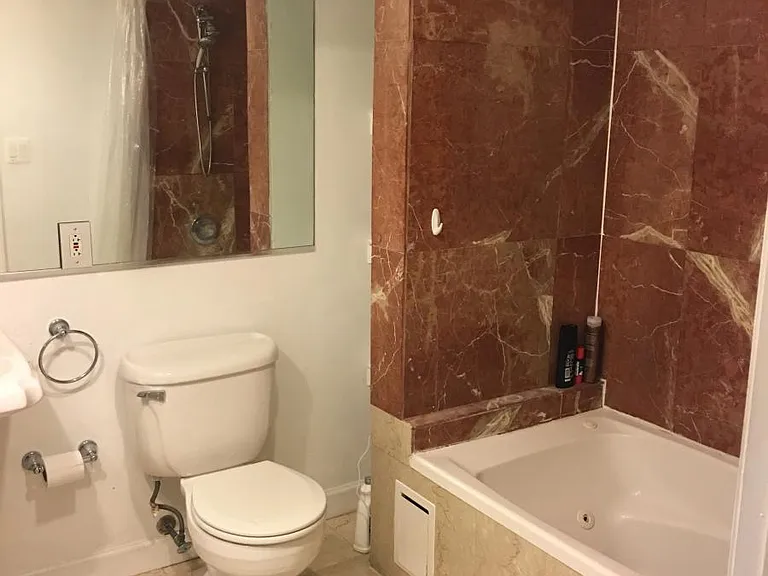 1459 Girard St NW #1 — Photo 2