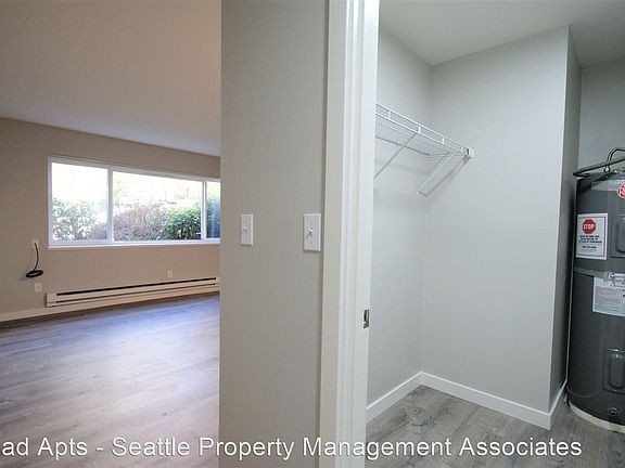 4th image of 1617 E Jefferson St #8653209