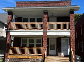7120 Clark Ave, Cleveland, OH