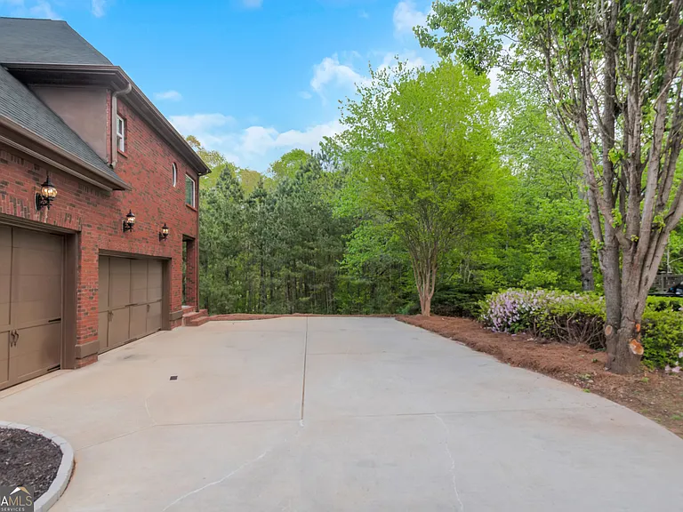 6048 Golf View Xing — Photo 4