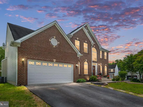 8 Saint Richards Ct, Stafford, VA 22556