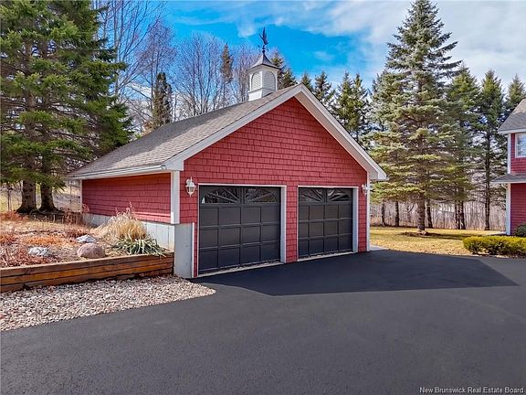 4th image of 473 Golf Club Rd