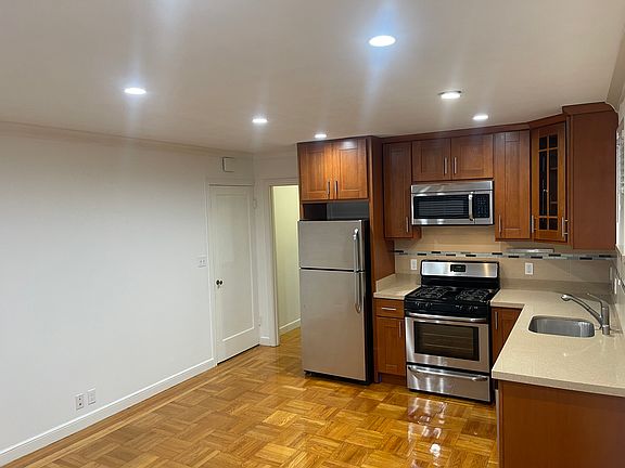 2nd image of 1715 17th Ave
