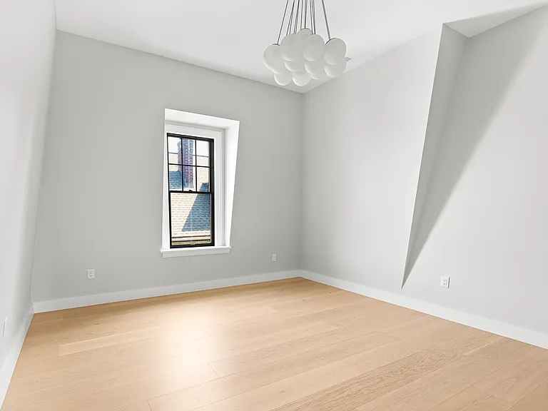 34 Pinckney St #3 — Photo 6