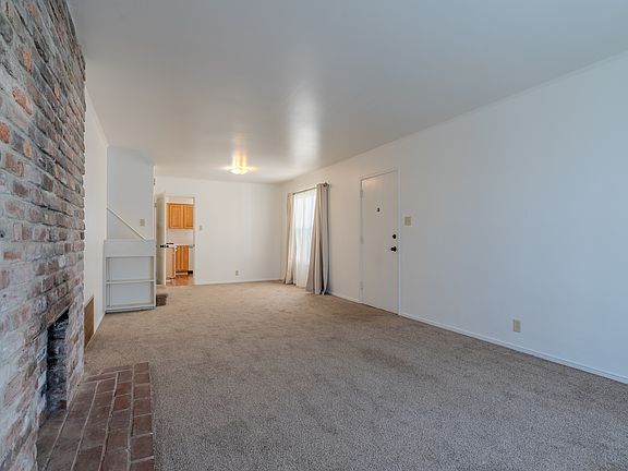 3rd image of 35 Fairlawn Ave