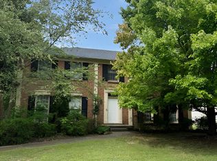8110 Montero Dr, Prospect, KY 40059