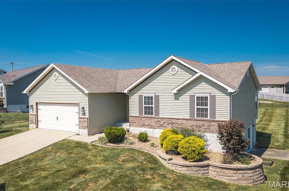 1st image of 31 Keystone Dr